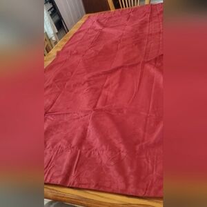 Mode Living Red Tablecloth 76 X 76